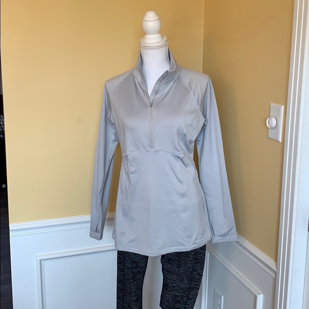 Women’s Hind half zip athletic top